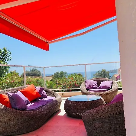 Charmante 2 Chambres Avec Magnifique Vue Mer Et Piscine, Sagone, Corse Villa *